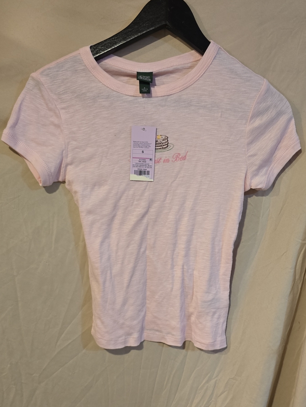 wild fable Light Pink Short Sleeve Ribbed Tee with Pancake Graphic